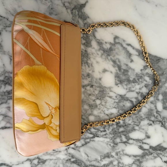 Salvatore Ferragamo Floral Silk Leather Chain Shoulder Bag AU-21-1903 - Picture 2 of 10